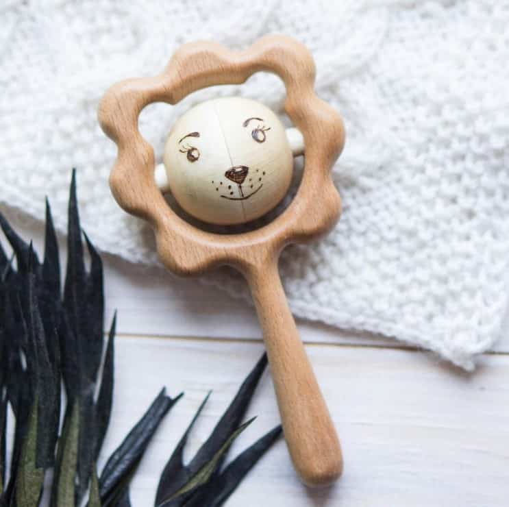Lion Wooden Rattle Teething Toy feature
